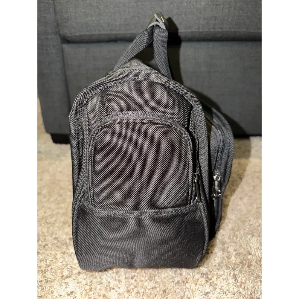 TravelPro Platinum 3 Cabin Tote Duffle Carry On Bag Weekender Shoulder Bag Black